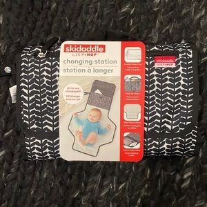 Skiddaddle by Skip*Hop Changing Station, NWT, never used